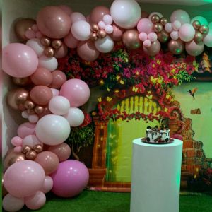 decoración con globos y mobiliario 34